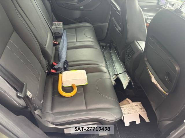 Ford KUGA 2013-09 8207549-6