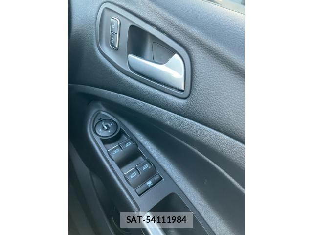 Ford KUGA 2015-09 8742205-7