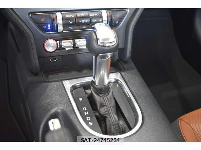 Ford MUSTANG 2023-01 1346842-11