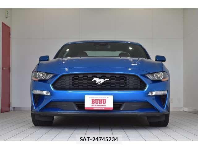 Ford MUSTANG 2023-01 1346842-1