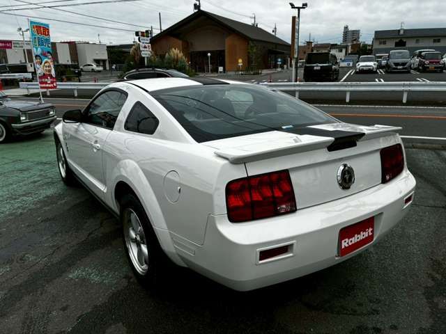 Ford MUSTANG 2008-06 1545245-6
