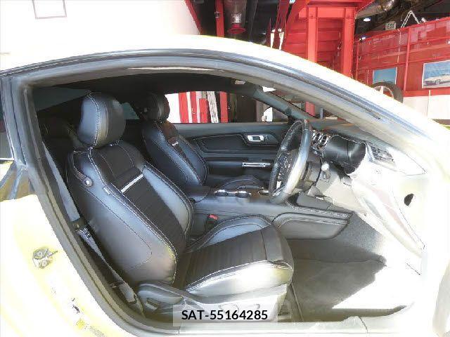 Ford MUSTANG 2023-08 2776922-12