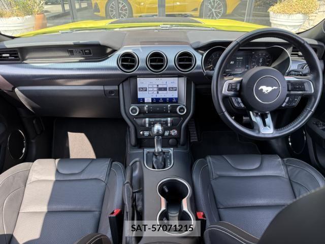 Ford MUSTANG 2023-09 4592335-1