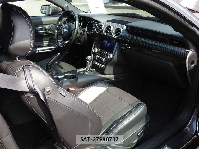 Ford MUSTANG 2020-12 5867816-23