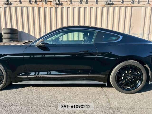 Ford MUSTANG 2017-01 6791037-12