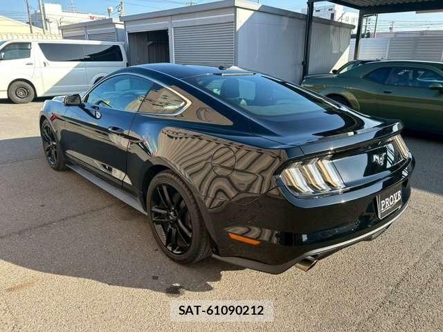 Ford MUSTANG 2017-01 6791037-15