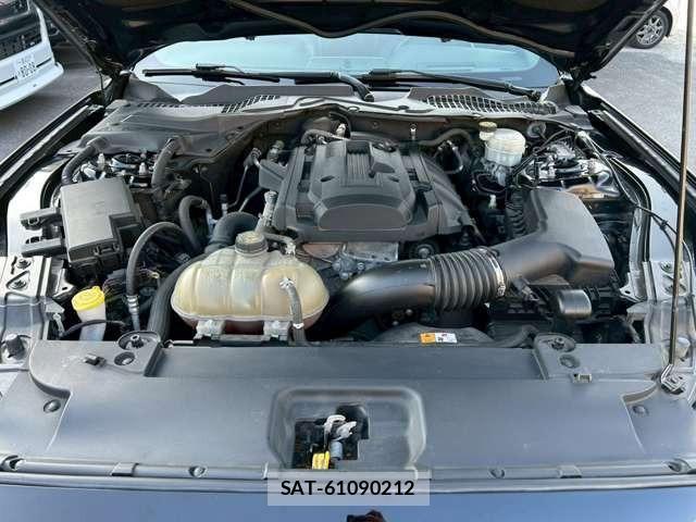 Ford MUSTANG 2017-01 6791037-2