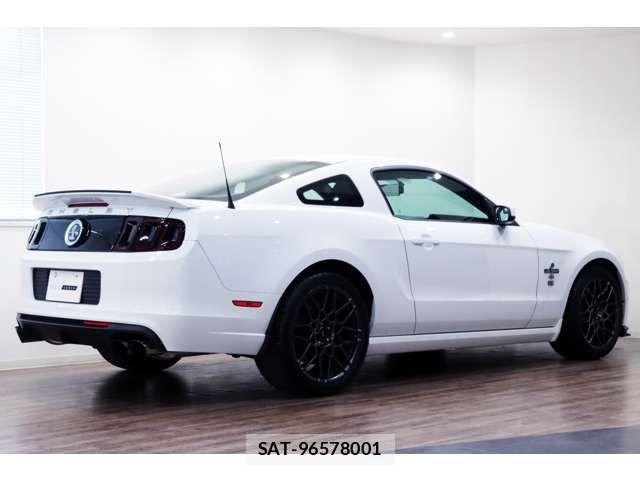 Ford MUSTANG 2015-02 7218708-12