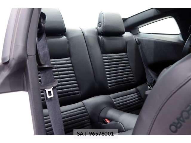 Ford MUSTANG 2015-02 7218708-16