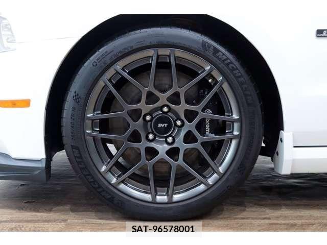 Ford MUSTANG 2015-02 7218708-3