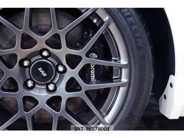 Ford MUSTANG 2015-02 7218708-5