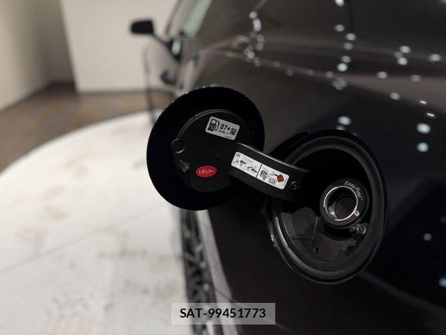 Ford MUSTANG 2024-07 8335867-26