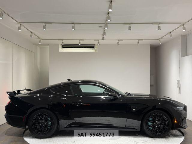 Ford MUSTANG 2024-07 8335867-5