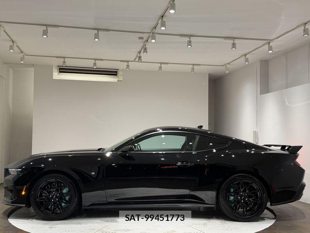 Ford MUSTANG 2024-07 8335867-6