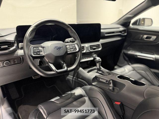 Ford MUSTANG 2024-07 8335867-7