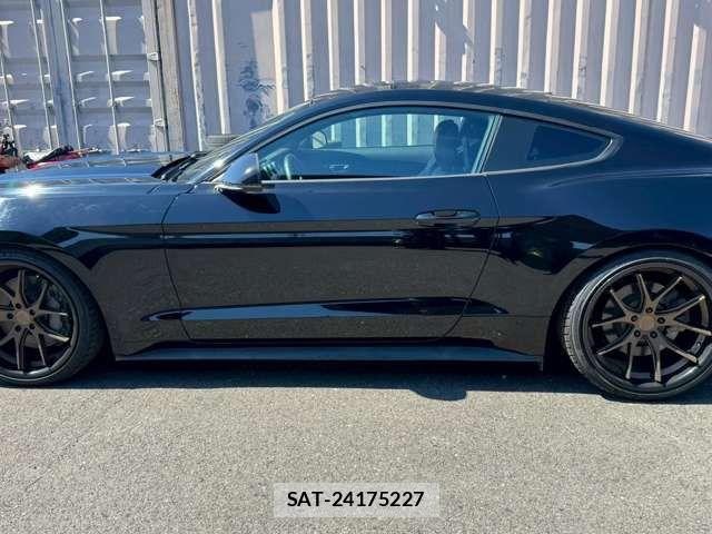 Ford MUSTANG 2015-01 8354511-10