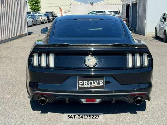 Ford MUSTANG 2015-01 8354511-14