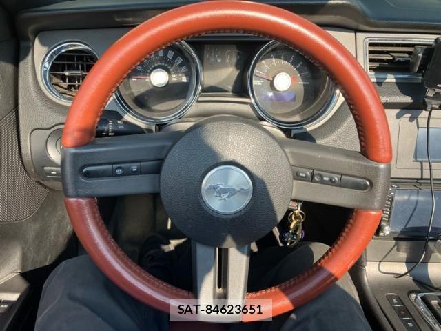 Ford MUSTANG 2013-12 8365979-13