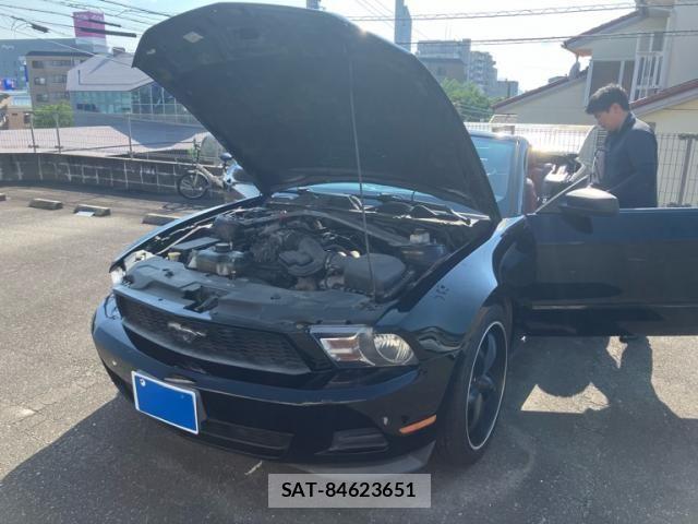 Ford MUSTANG 2013-12 8365979-1