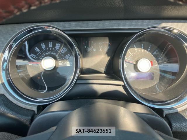 Ford MUSTANG 2013-12 8365979-19