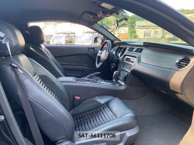 Ford MUSTANG 2012-08 8561944-14