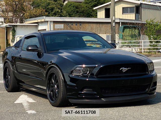Ford MUSTANG 2012-08 8561944-3