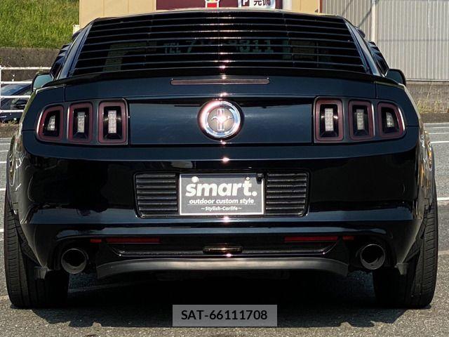 Ford MUSTANG 2012-08 8561944-6