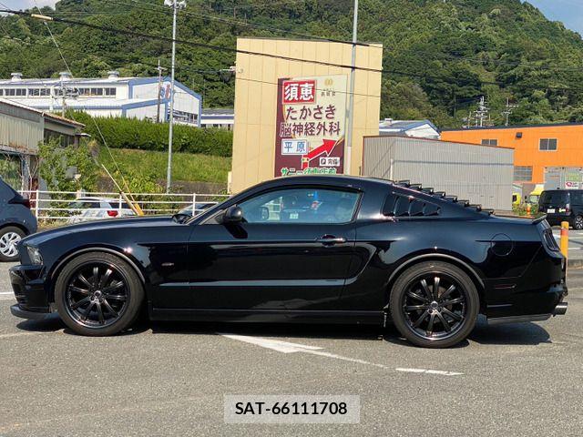 Ford MUSTANG 2012-08 8561944-8