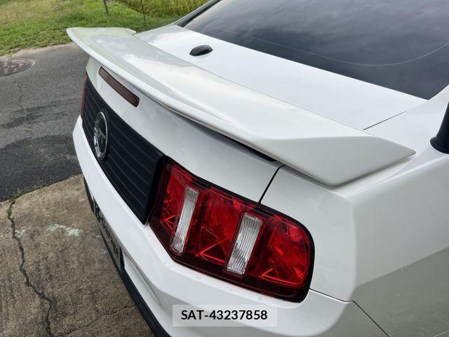 Ford MUSTANG 2011-11 8659149-26