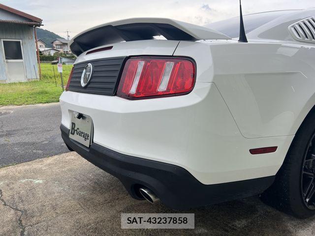 Ford MUSTANG 2011-11 8659149-27
