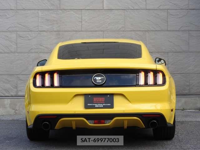 Ford MUSTANG 2015-04 8659151-15