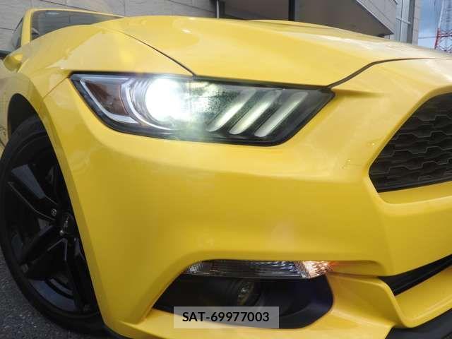 Ford MUSTANG 2015-04 8659151-18