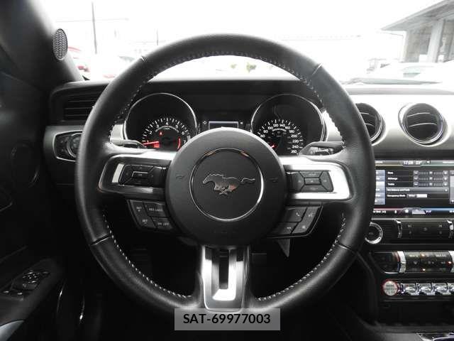 Ford MUSTANG 2015-04 8659151-5
