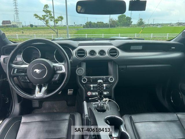 Ford MUSTANG 2020-10 8685573-1
