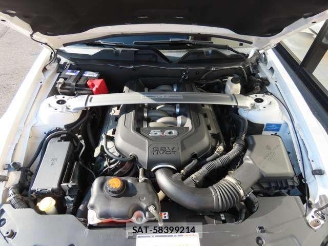 Ford MUSTANG 2012-07 1354199-19