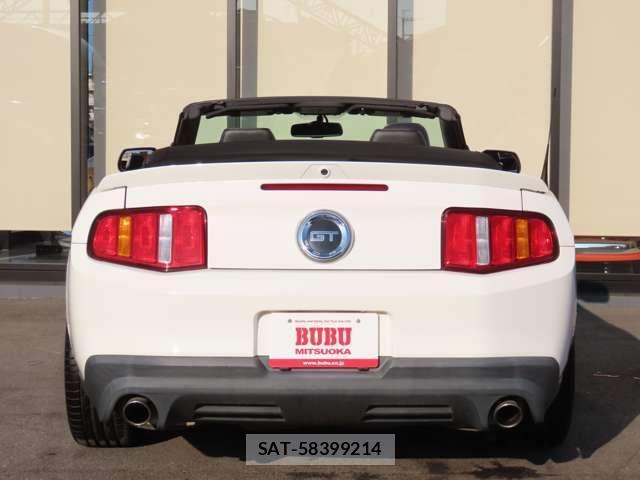 Ford MUSTANG 2012-07 1354199-6