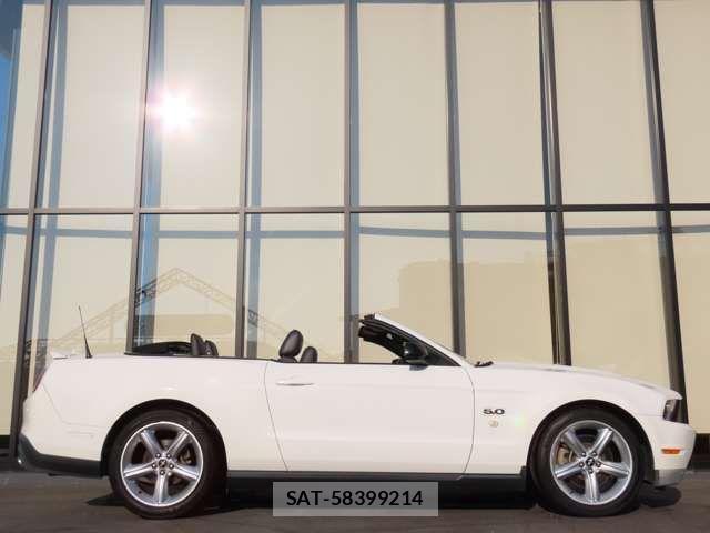 Ford MUSTANG 2012-07 1354199-7