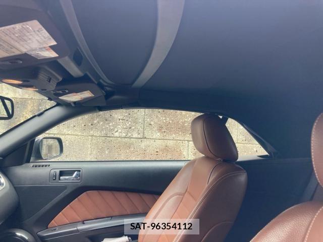 Ford MUSTANG 2011-08 7357801-11