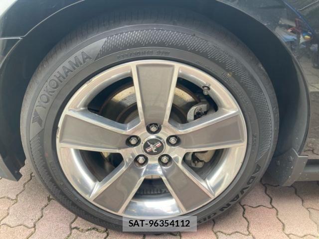 Ford MUSTANG 2011-08 7357801-7