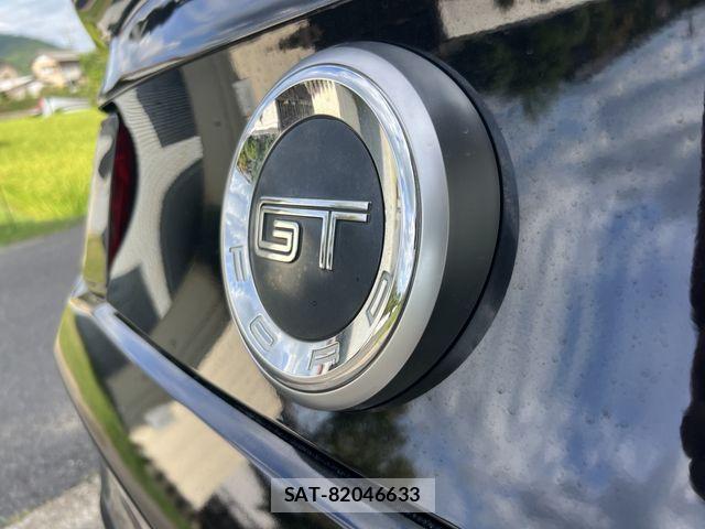 Ford MUSTANG 2013-06 8626821-19