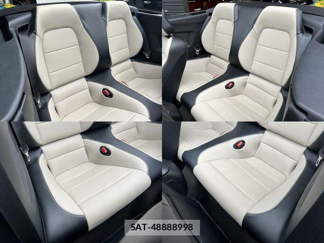 Ford MUSTANG 2018-11 8666156-9