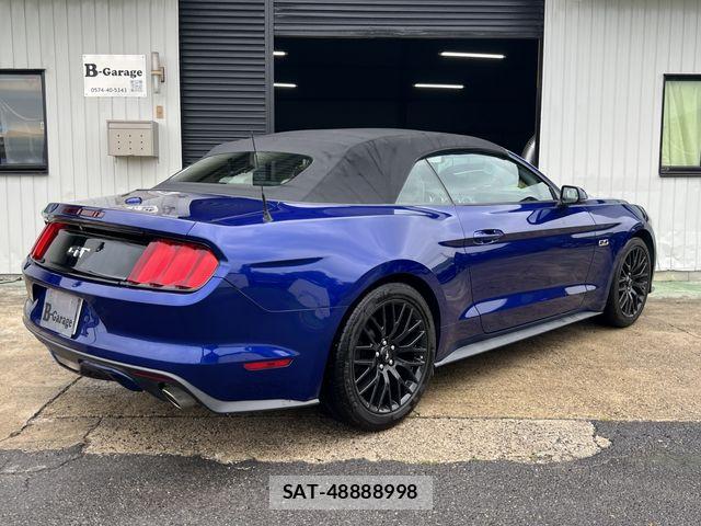 Ford MUSTANG 2018-11 8666156-2