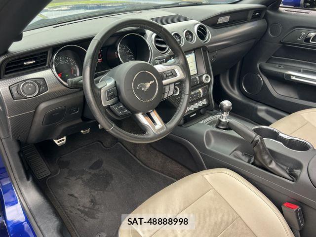 Ford MUSTANG 2018-11 8666156-4