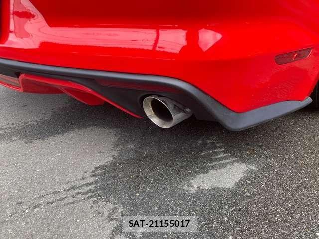 Ford MUSTANG 2015-12 8742207-11