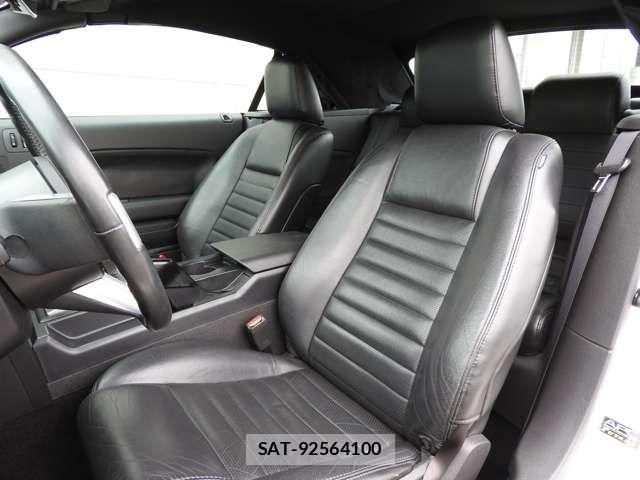 Ford MUSTANG 2007-03 8879803-12