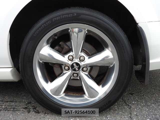 Ford MUSTANG 2007-03 8879803-19