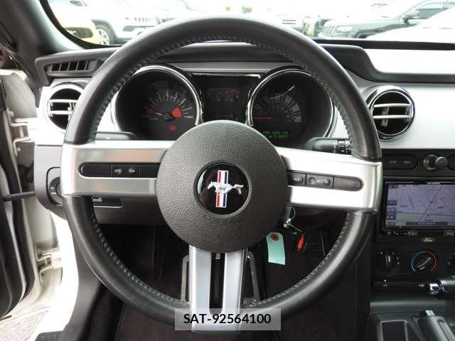Ford MUSTANG 2007-03 8879803-5