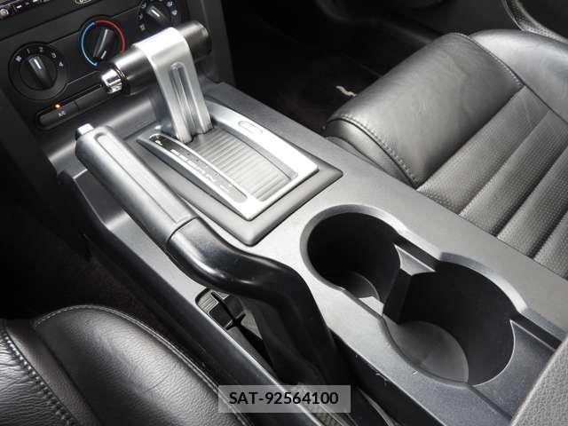 Ford MUSTANG 2007-03 8879803-8
