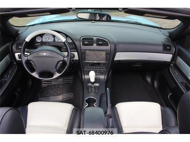 Ford Thunderbird 2004-05 8438136-16