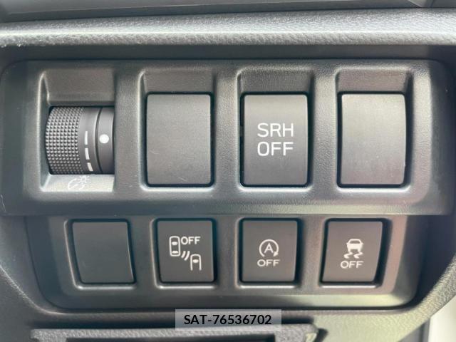Subaru FORESTER 2019-03 689084-21